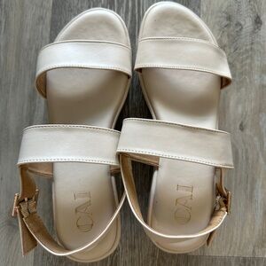 Cream Flatform heels